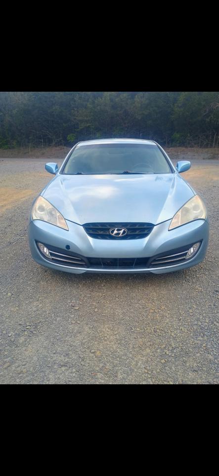 Hyundai Genesis Coupe 2dr 2.0T Auto Premium 2010