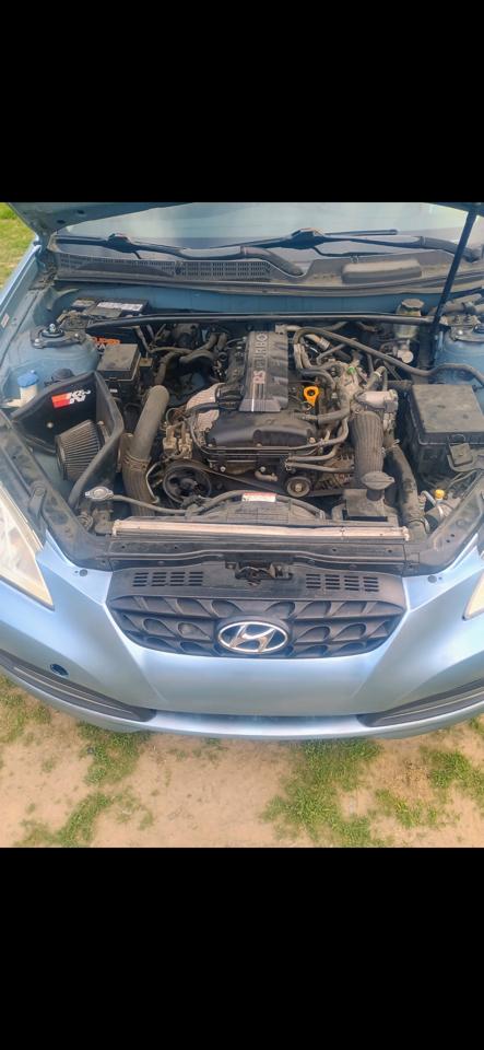 Hyundai Genesis Coupe 2dr 2.0T Auto Premium 2010