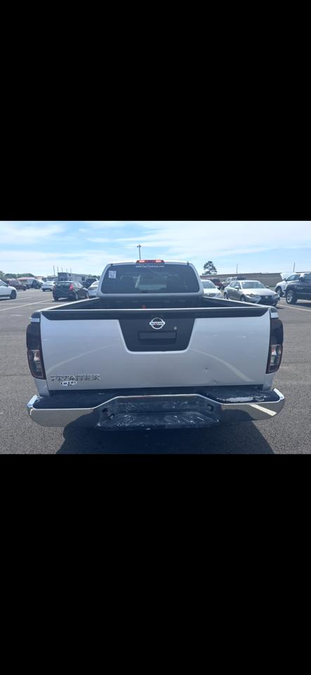 Nissan Frontier 2WD Crew Cab SWB Manual S 2014