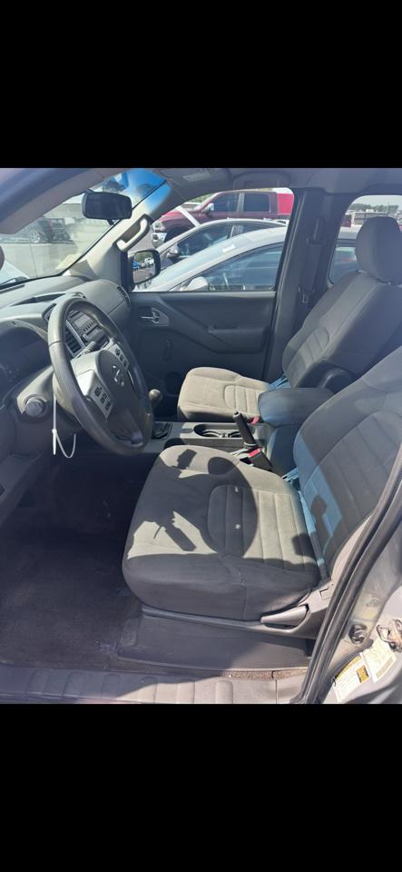 Nissan Frontier 2WD Crew Cab SWB Manual S 2014