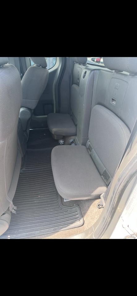 Nissan Frontier 2WD Crew Cab SWB Manual S 2014