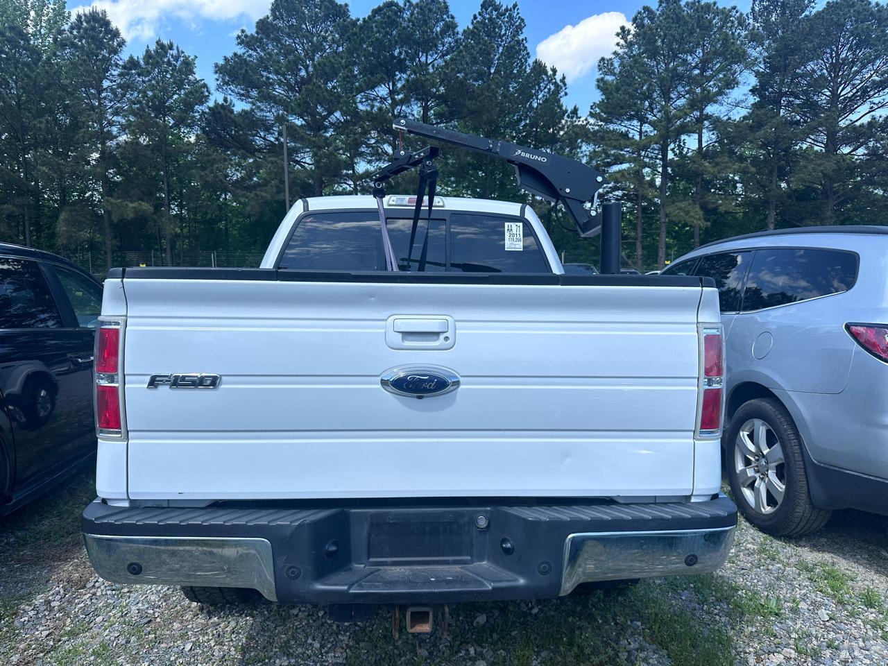 Ford F-150 Lariat 4WD SuperCrew 5.5' Box 2011