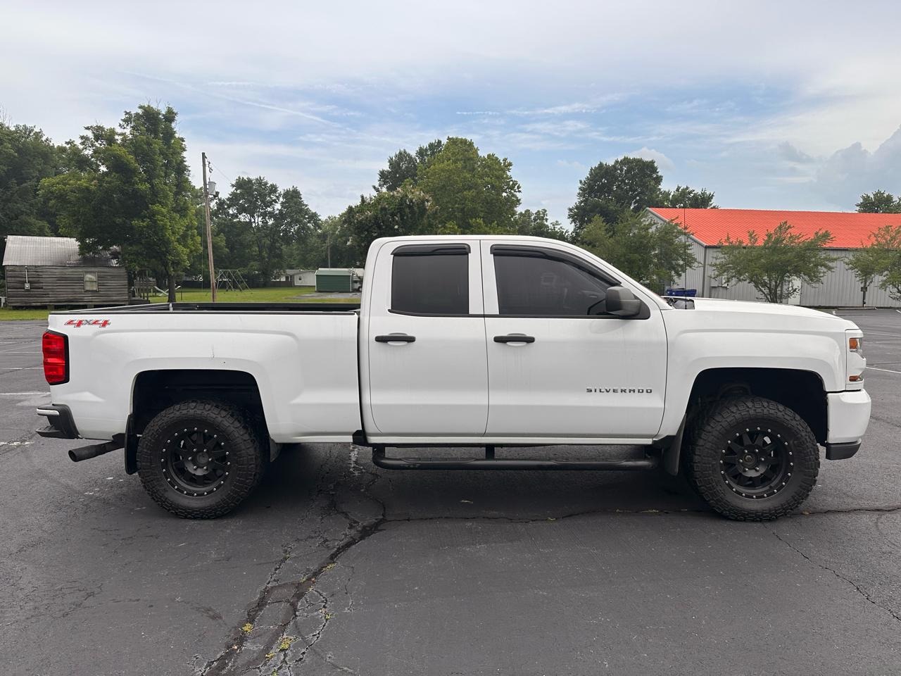 Chevrolet Silverado 1500 4WD Crew Cab 143.5" LT 2016
