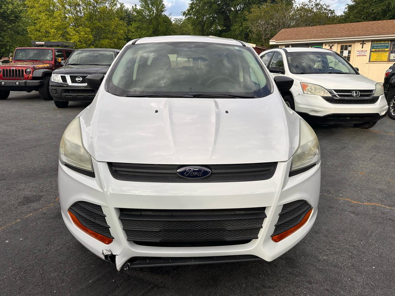 Ford Escape S FWD 2013