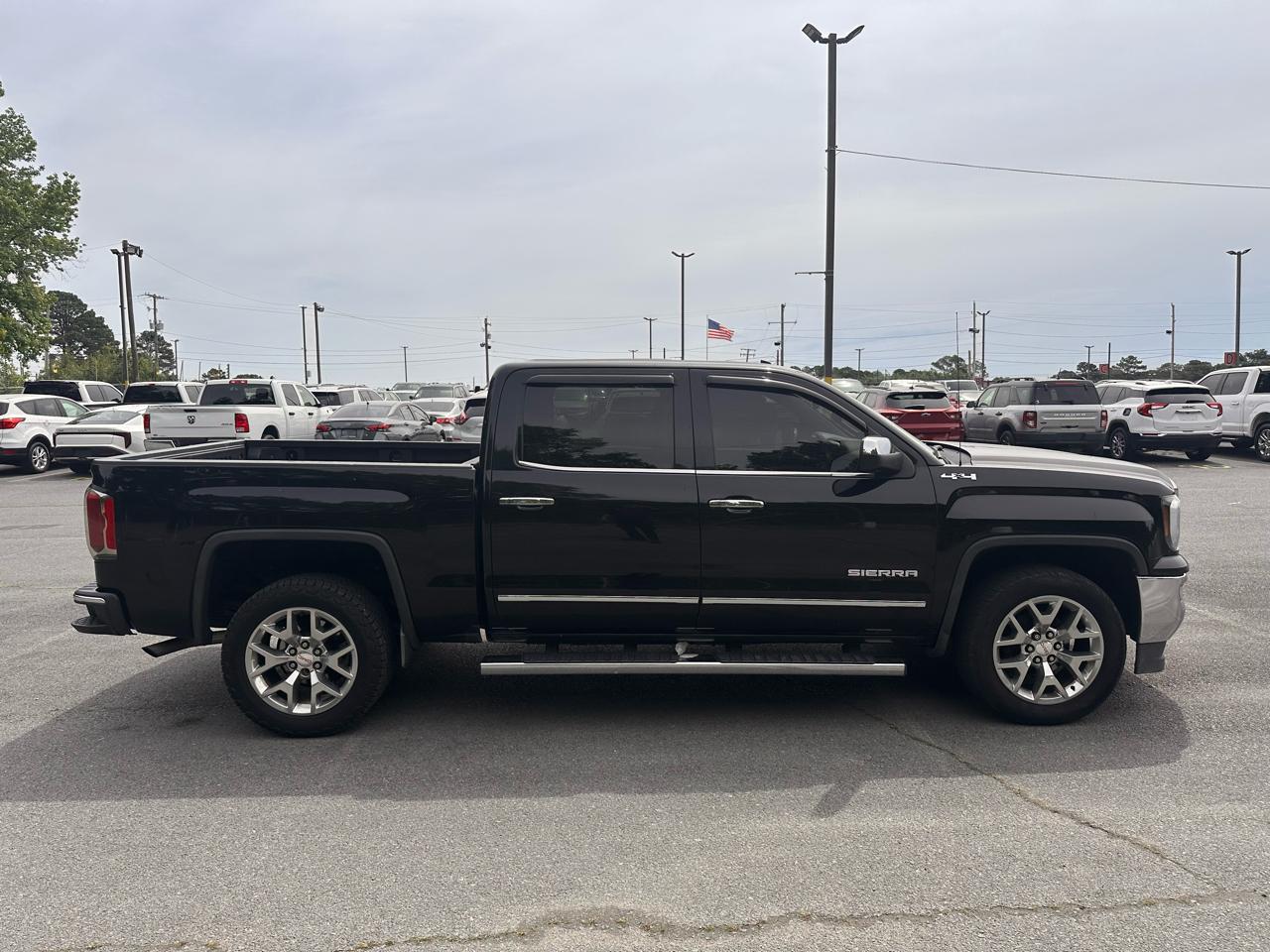 GMC Sierra 1500 4WD Crew Cab 153.0" SLT 2016