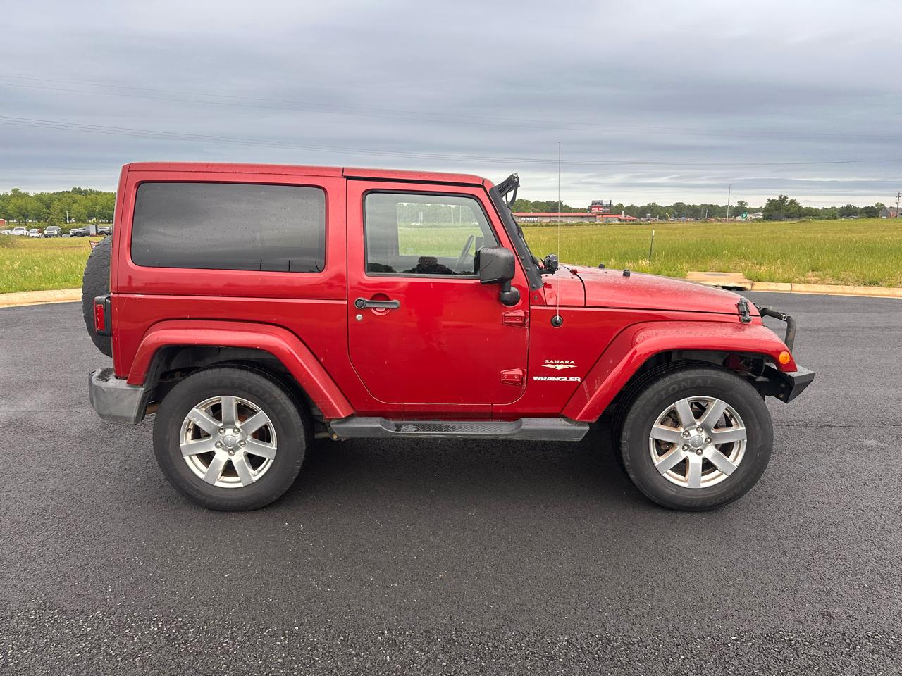 Jeep Wrangler Sahara 4WD 2013