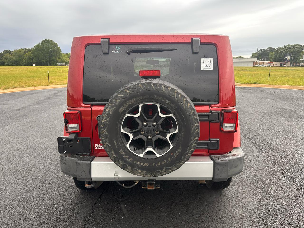 Jeep Wrangler Sahara 4WD 2013