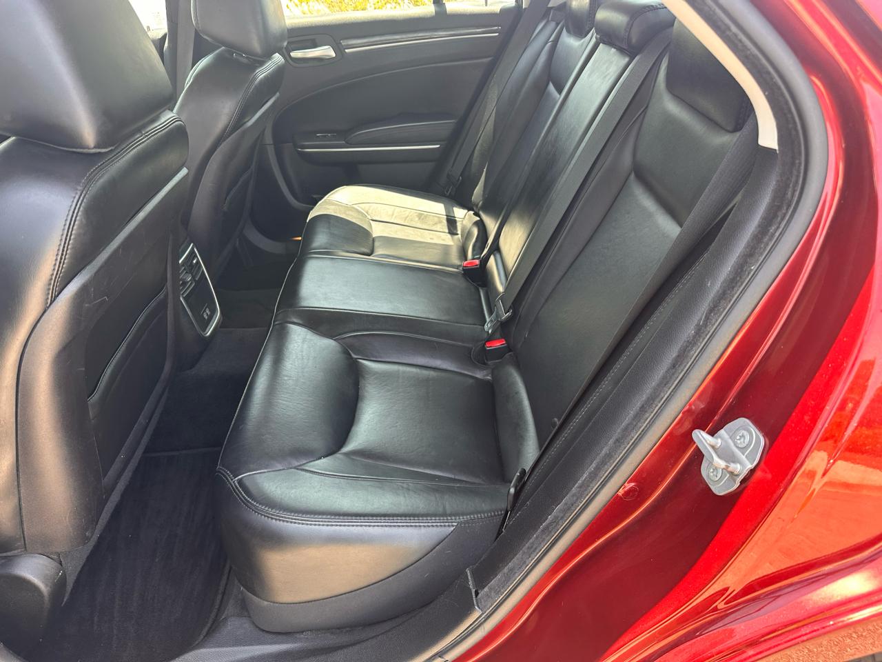 Chrysler 300 Limited RWD 2016