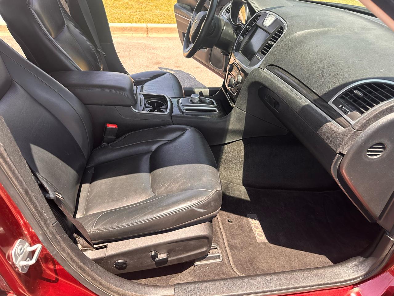 Chrysler 300 Limited RWD 2016