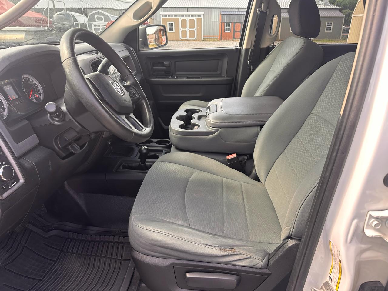 RAM 2500 Tradesman Crew Cab LWB 4WD 2015