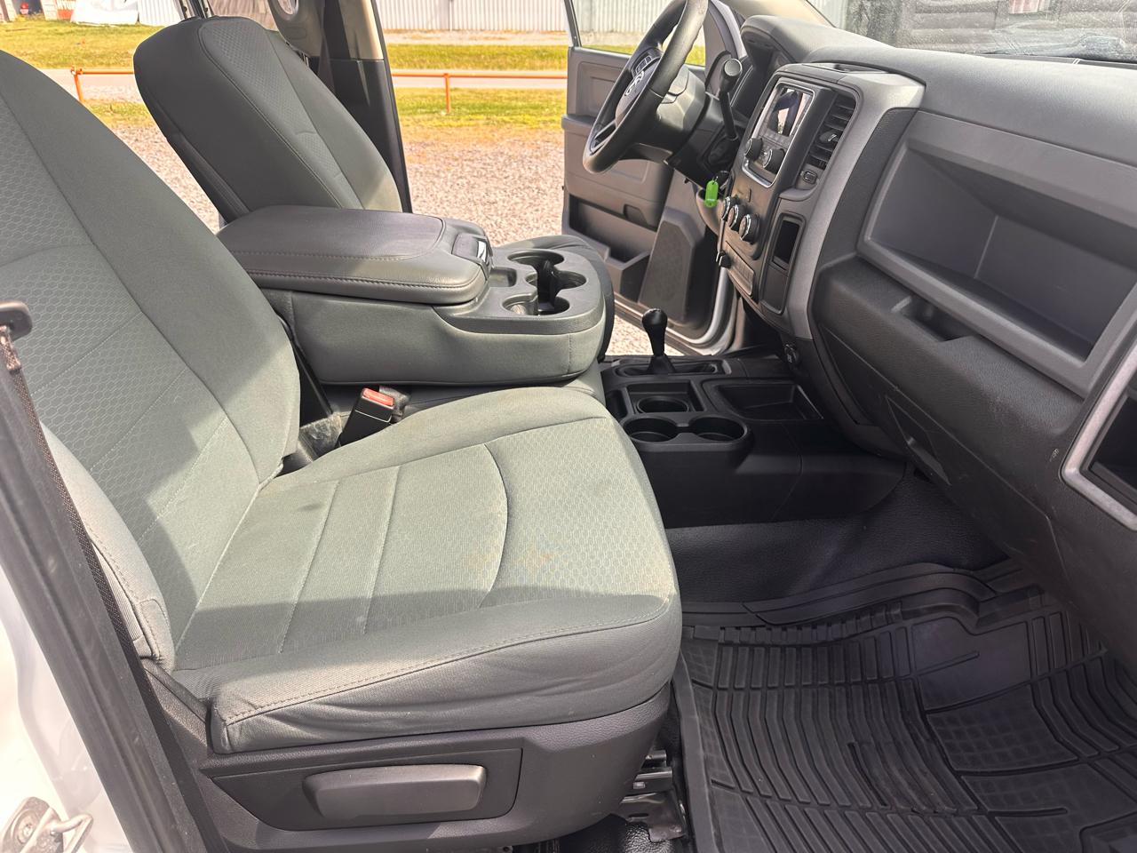 RAM 2500 Tradesman Crew Cab LWB 4WD 2015