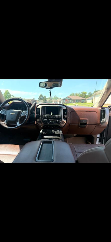 Chevrolet Silverado 1500 4WD Crew Cab 153.0" High Country 2015