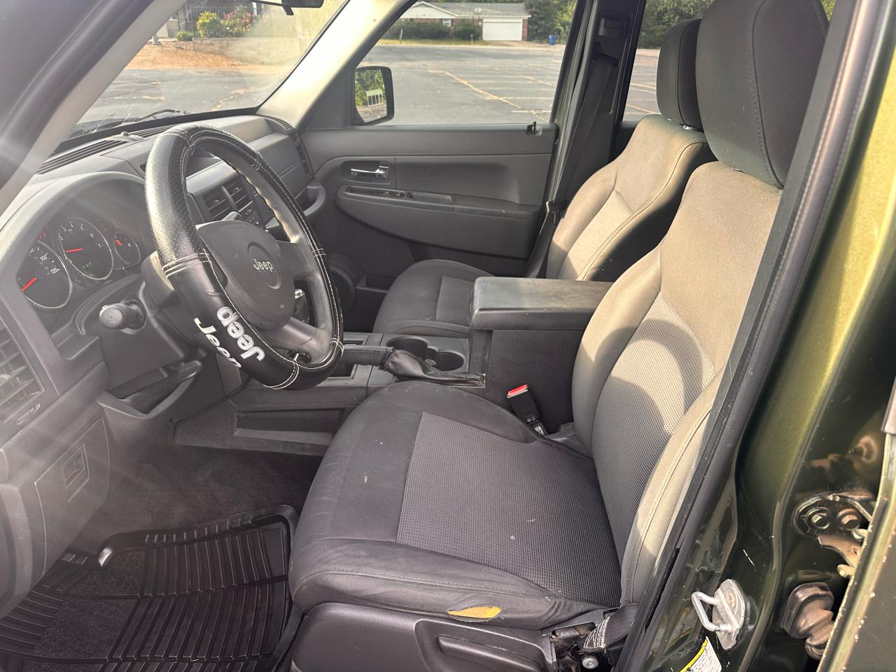Jeep Liberty Sport 4WD 2009