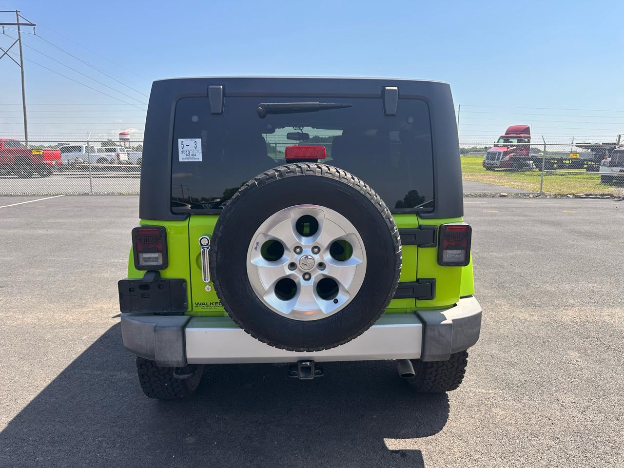 Jeep Wrangler Unlimited Sahara 4WD 2013