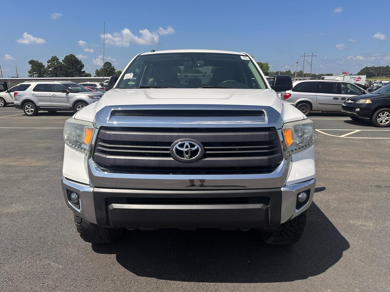 Toyota Tundra SR5 5.7L V8 FFV CrewMax 4WD 2015