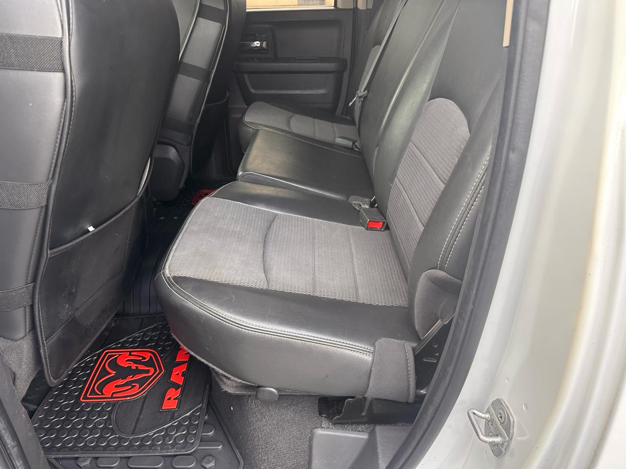 RAM 1500 4WD Quad Cab 140.5" SLT 2010