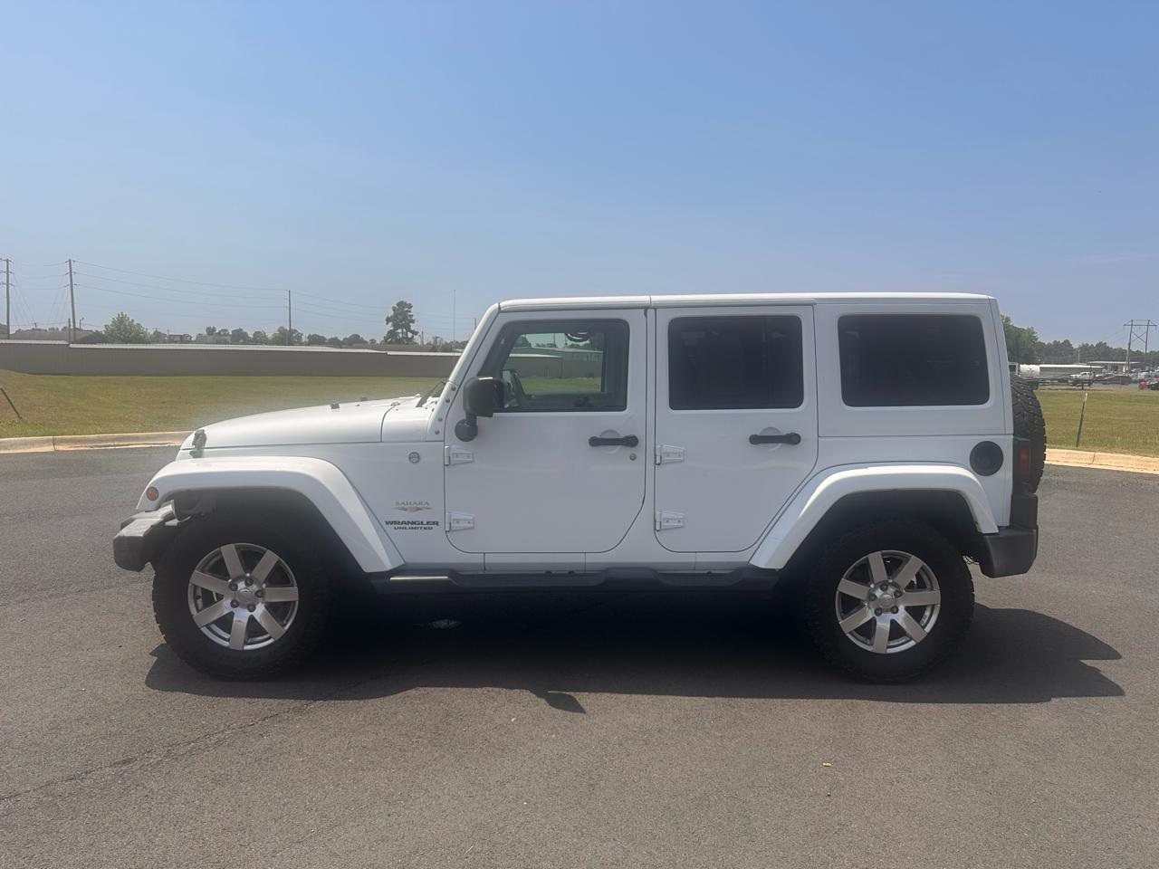 Jeep Wrangler Unlimited Sahara 4WD 2015