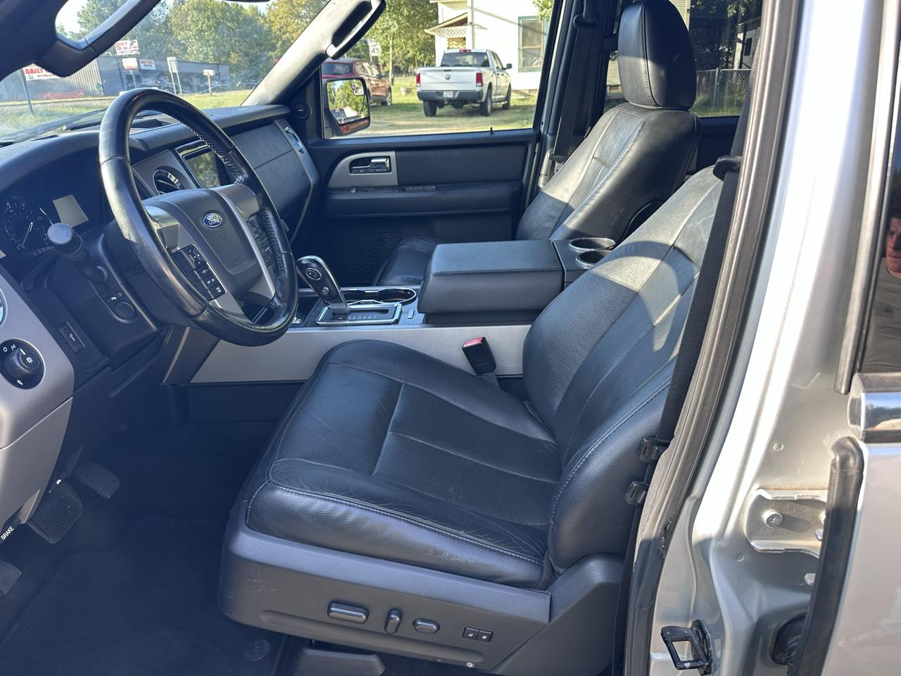 Ford Expedition EL Limited 4WD 2017