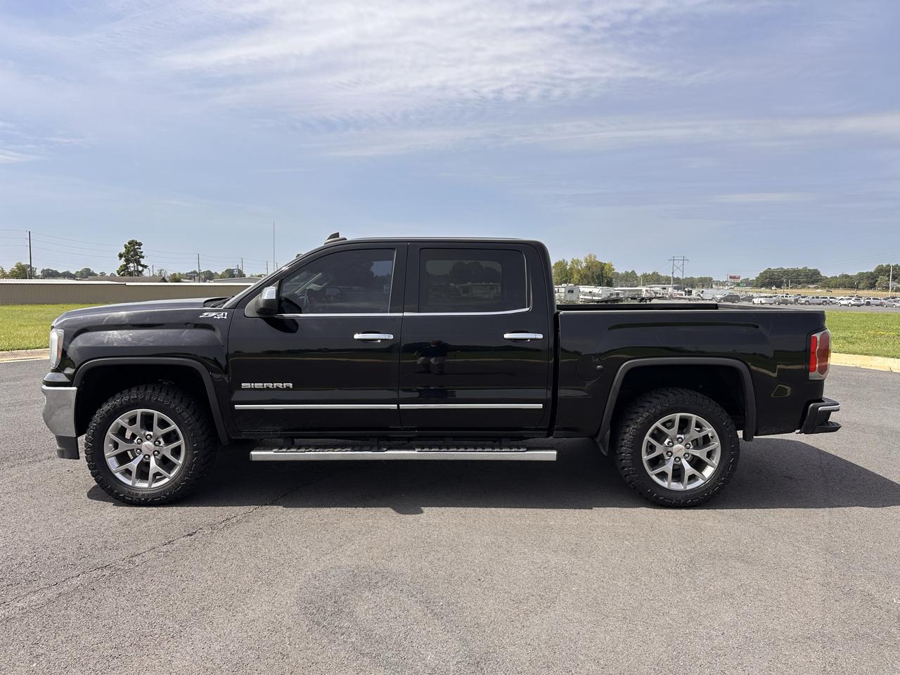 GMC Sierra 1500 4WD Crew Cab 143.5" SLT 2016