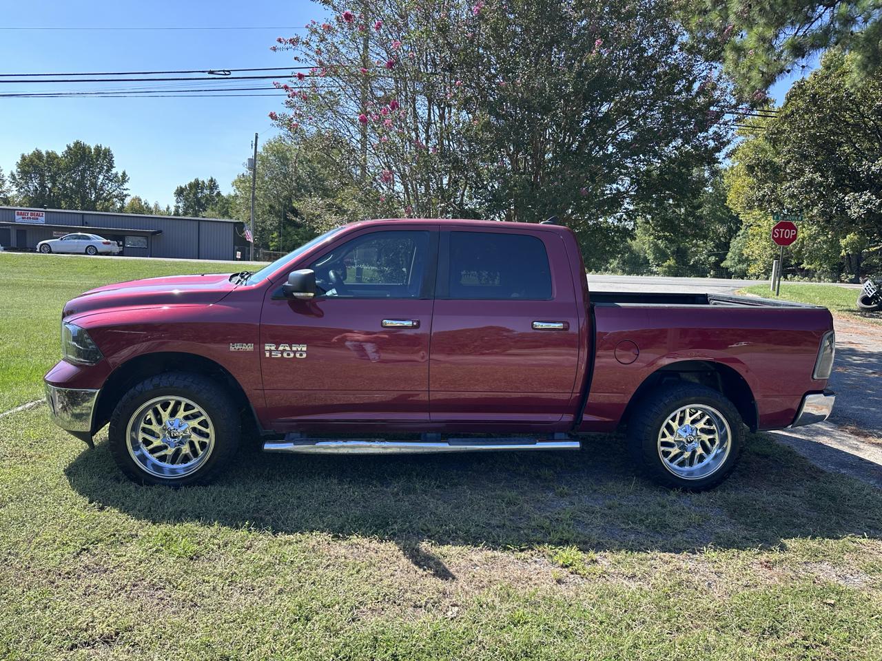 2015 RAM 1500 Laramie Crew Cab SWB 4WD