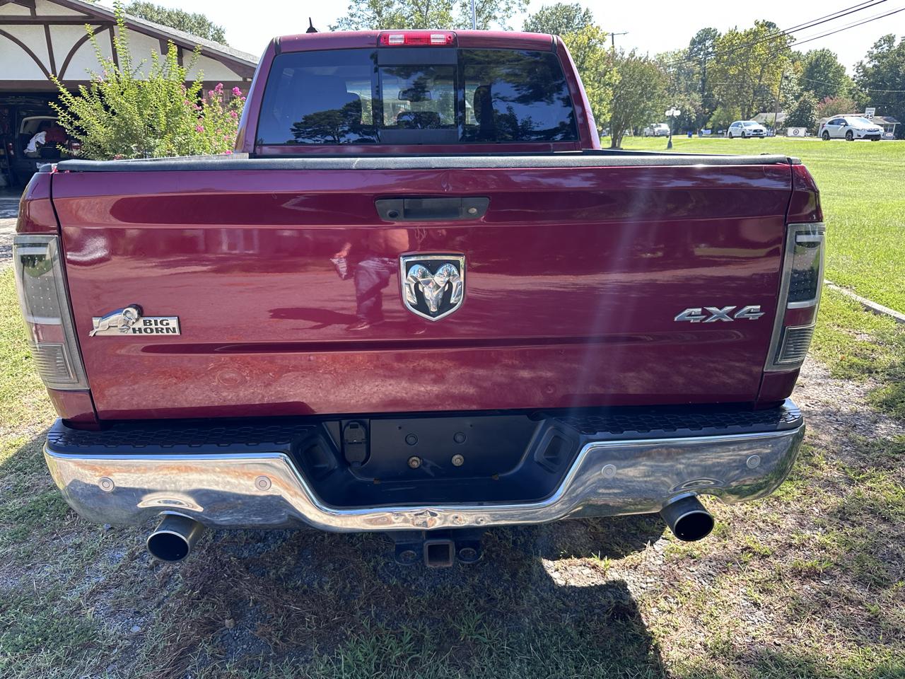 RAM 1500 Laramie Crew Cab SWB 4WD 2015