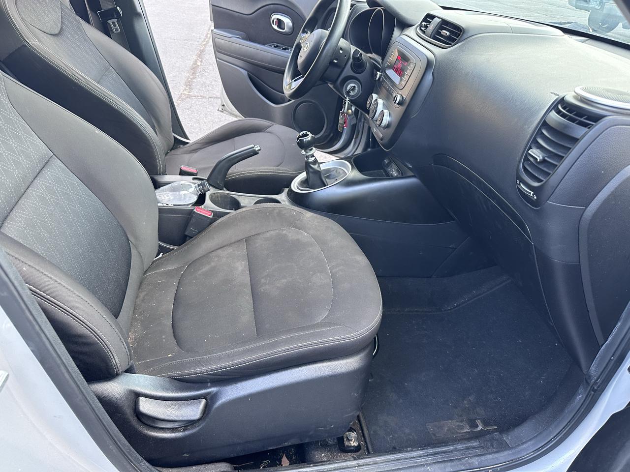 Kia Soul Base 6A 2016