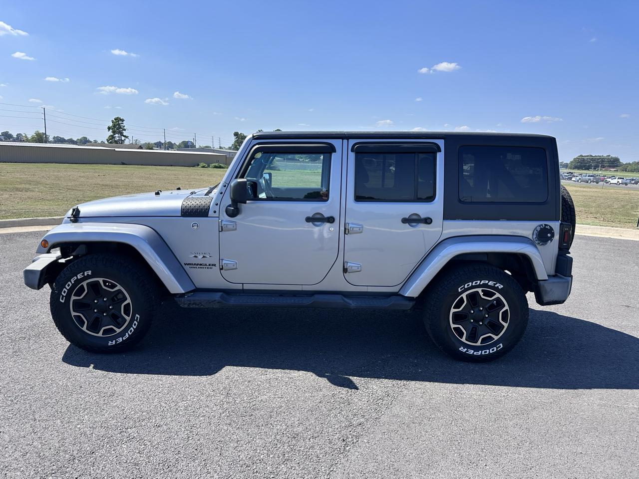 2013 Jeep Wrangler Unlimited Sahara 4WD