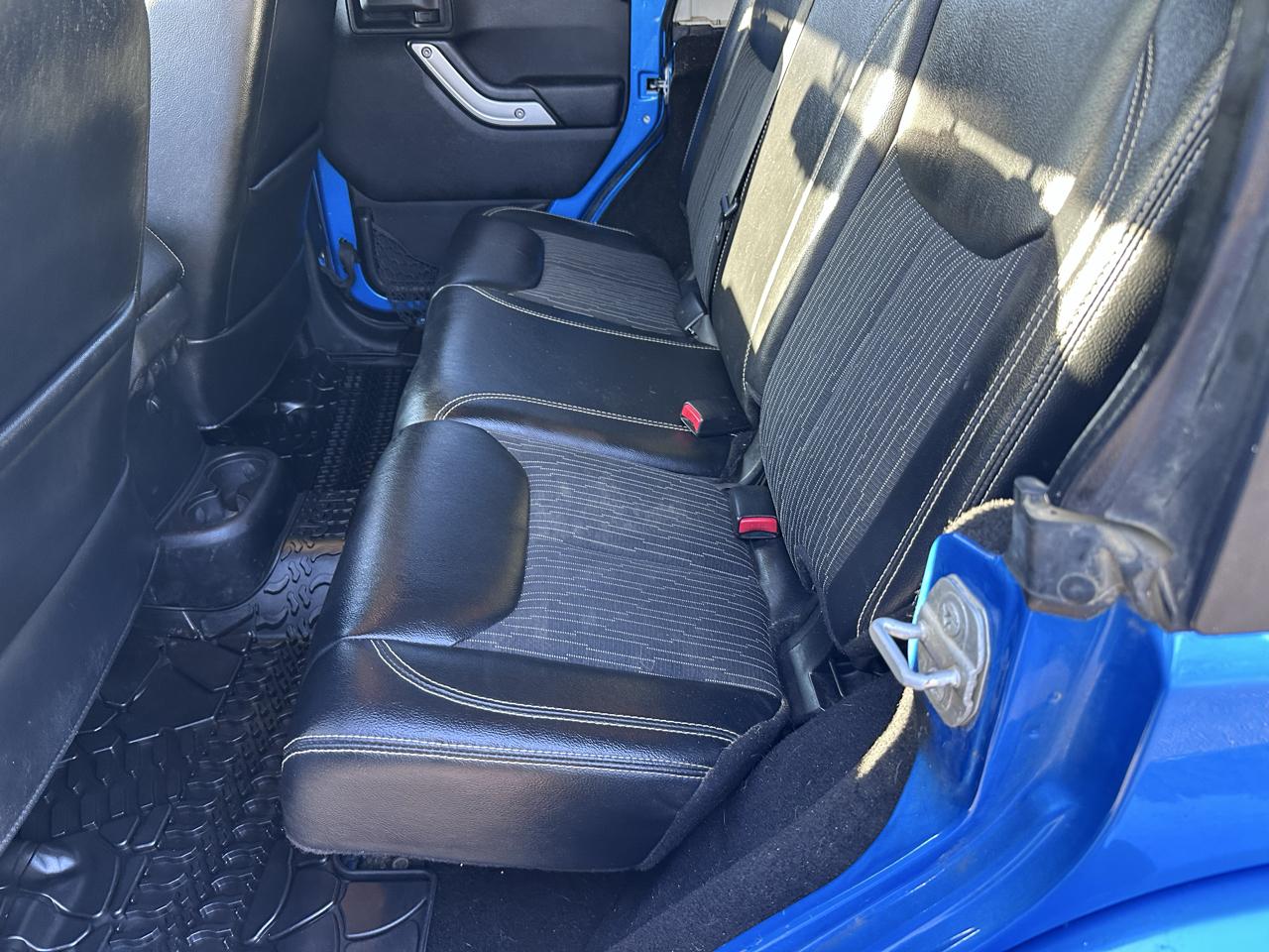 Jeep Wrangler Unlimited Sport 4WD 2015