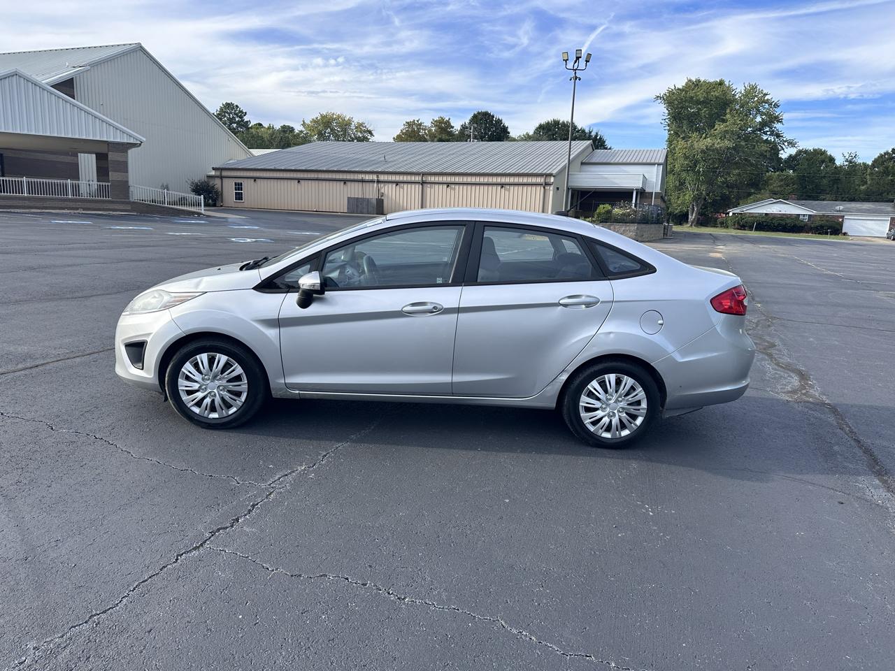 2013 Ford Fiesta SE Sedan