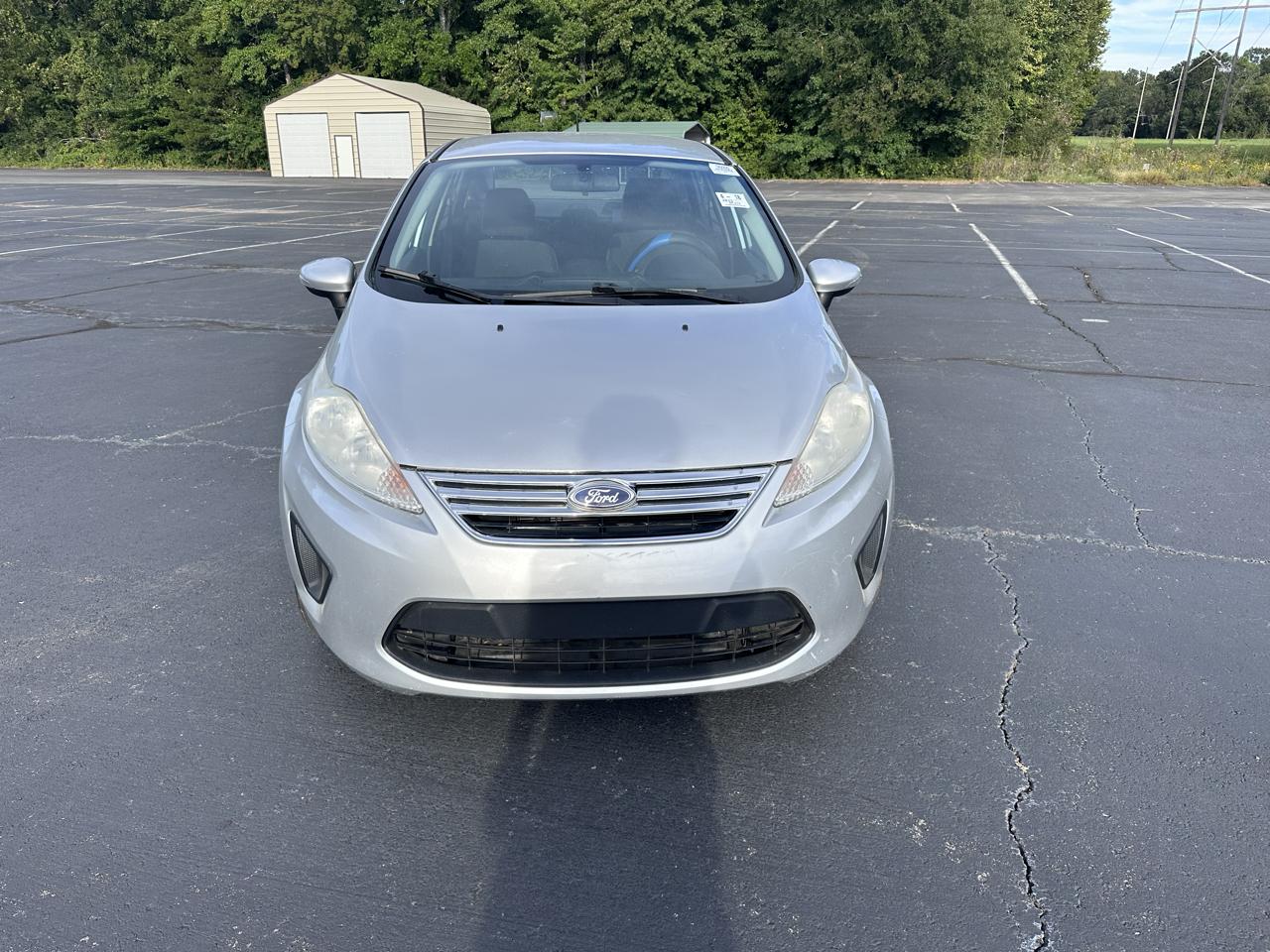 Ford Fiesta SE Sedan 2013