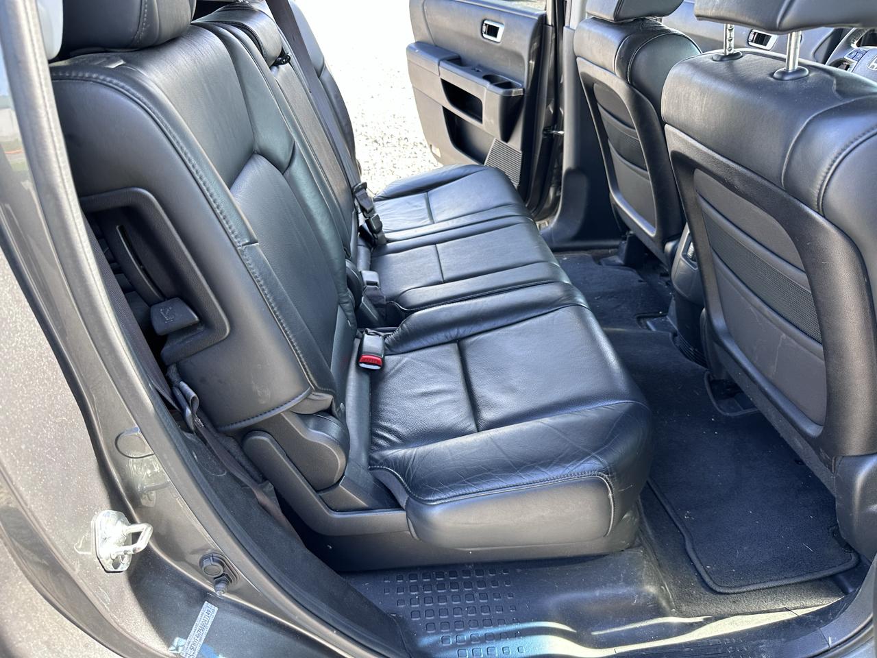 Honda Pilot EX-L 4WD 5-Spd AT with Navigation 2011
