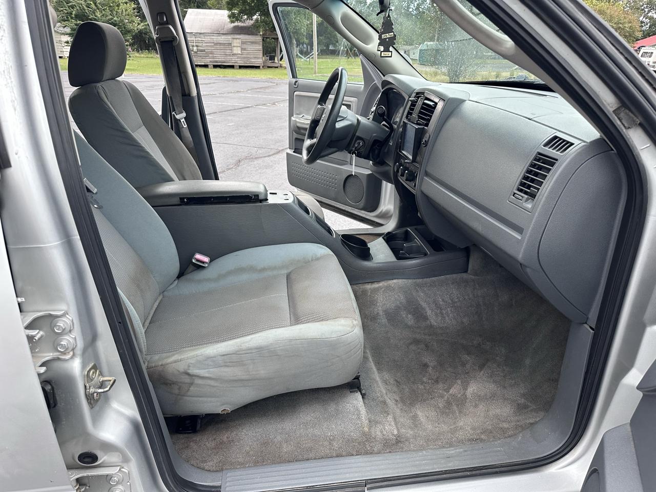Dodge Dakota SLT Quad Cab 2WD 2005