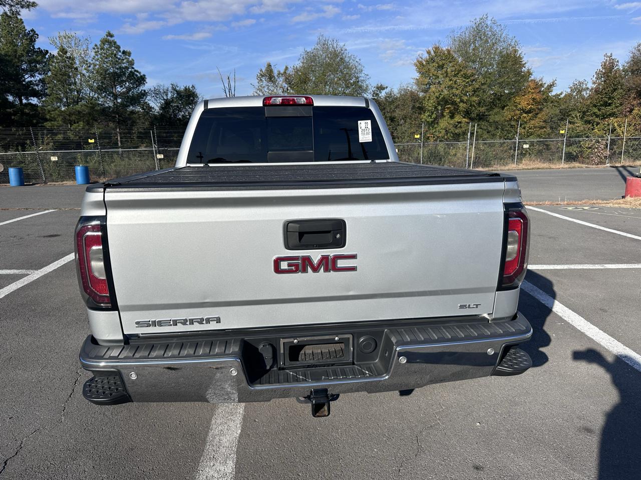 GMC Sierra 1500 4WD Crew Cab 153.0" SLT 2017