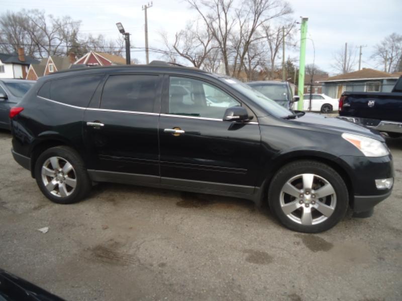 Chevrolet Traverse LT AWD 2011