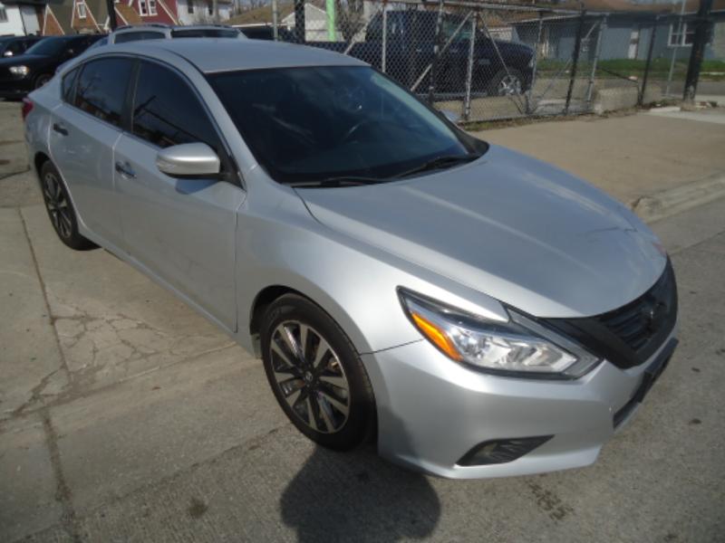 Nissan Altima 2.5 SV 2018