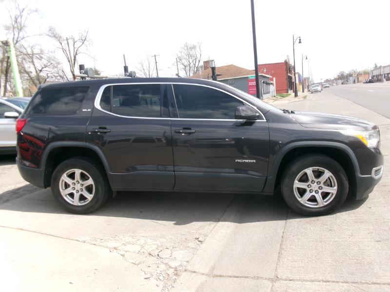 GMC Acadia SLE-1 FWD 2017