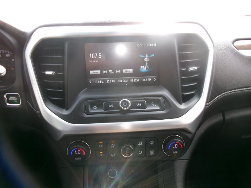 GMC Acadia SLE-1 FWD 2017