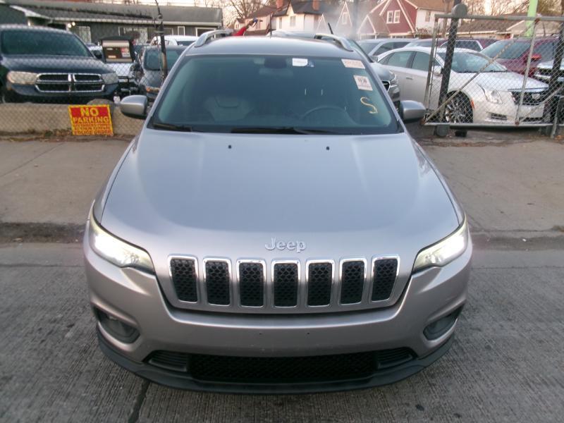 Jeep Cherokee Latitude Plus FWD 2019