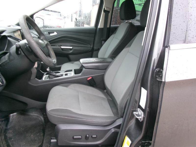 Ford Escape SE FWD 2017