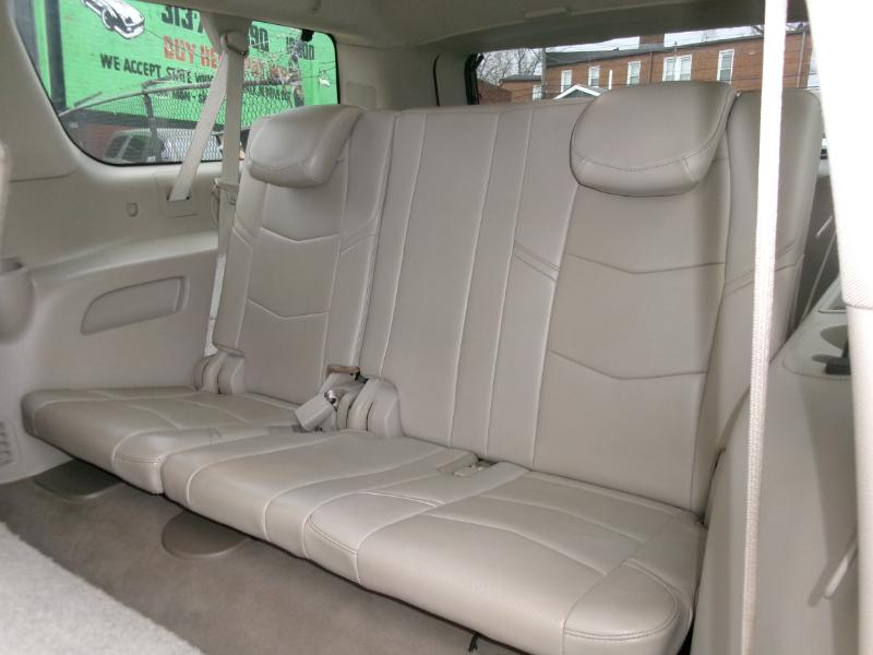 Cadillac Escalade ESV Premium 4WD 2015