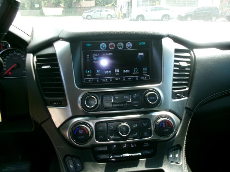 Chevrolet Suburban LT 1500 4WD 2015