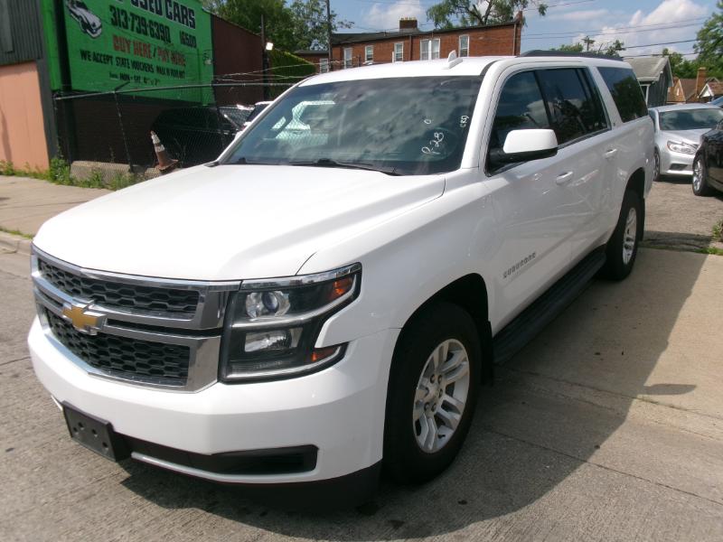 Chevrolet Suburban LT 1500 4WD 2015