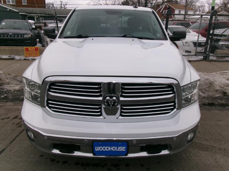 RAM 1500 SLT Crew Cab SWB 4WD 2017