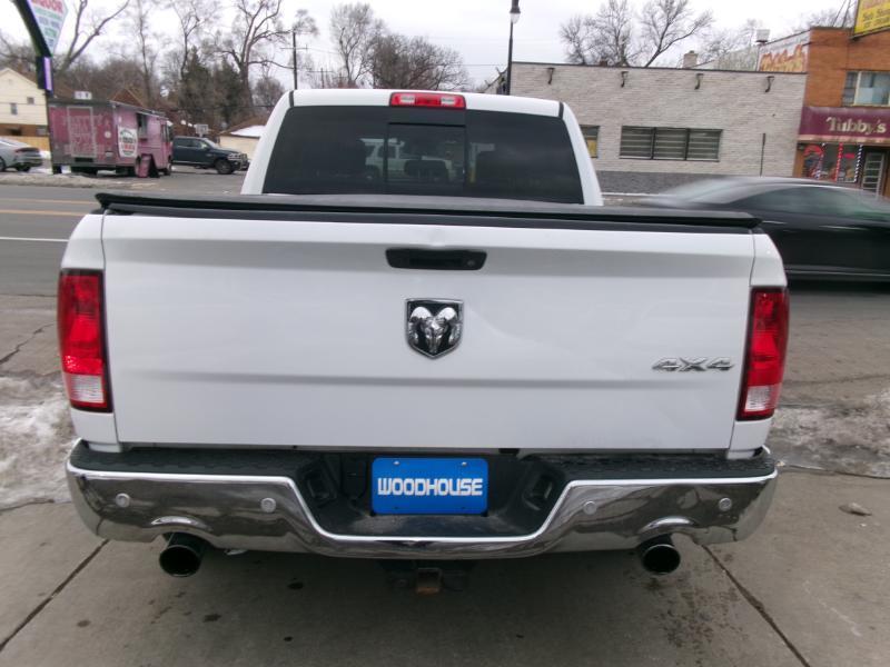 RAM 1500 SLT Crew Cab SWB 4WD 2017