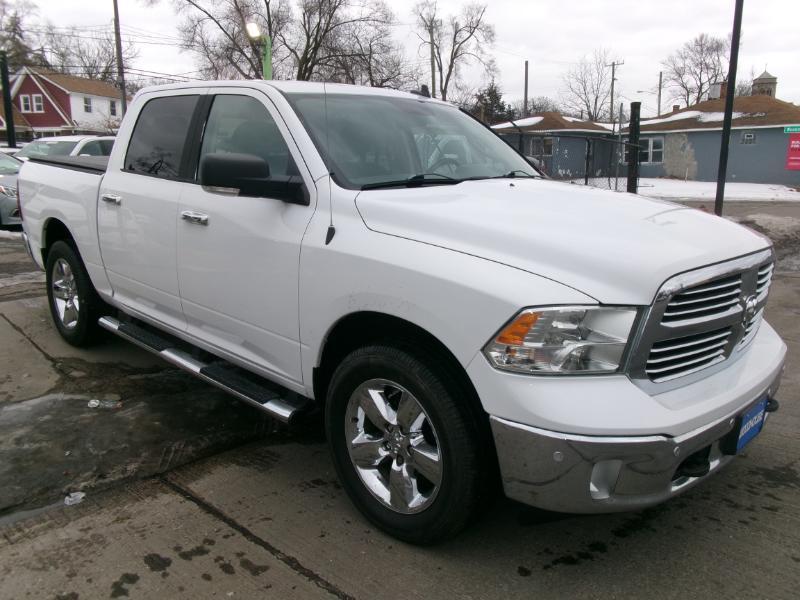 RAM 1500 SLT Crew Cab SWB 4WD 2017
