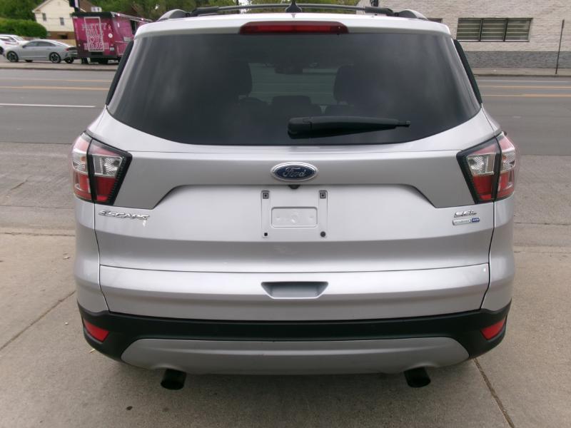 Ford Escape SEL 4WD 2018