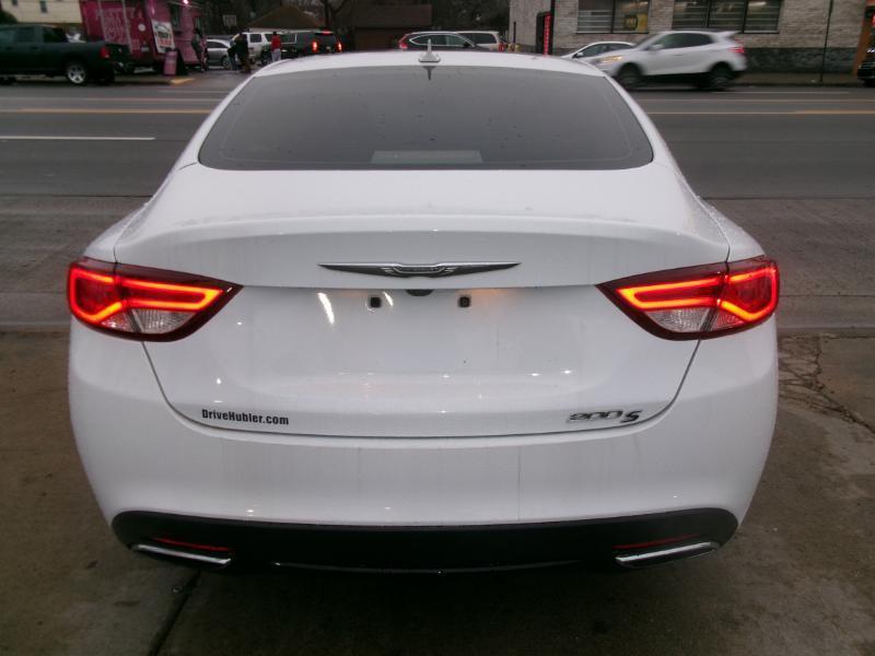Chrysler 200 S 2015