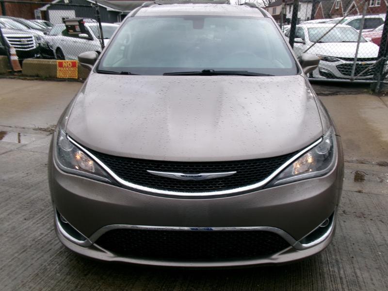 Chrysler Pacifica Touring-L 2017