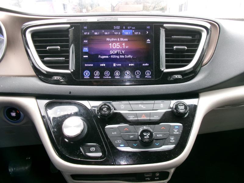 Chrysler Pacifica Touring-L 2017