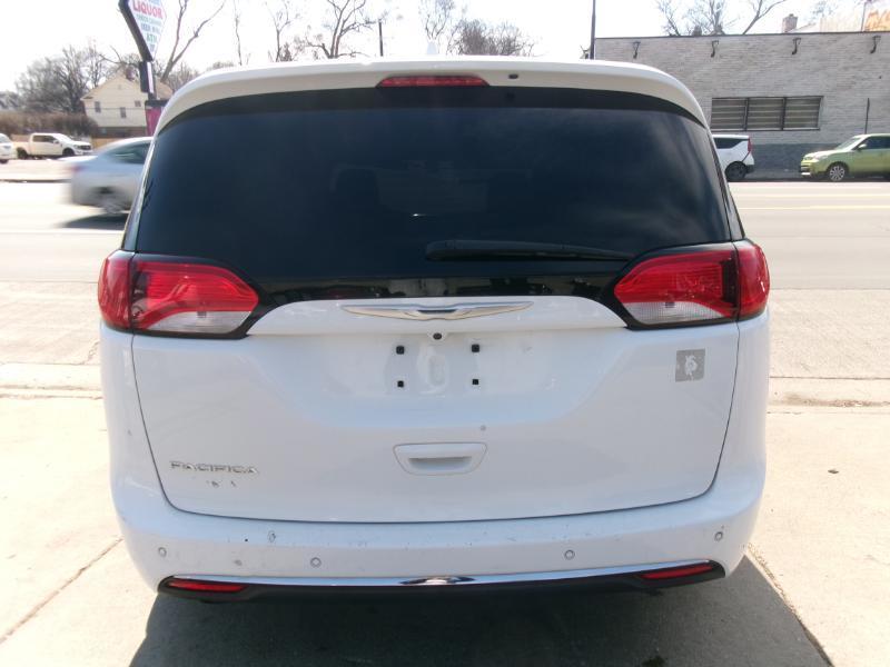 Chrysler Pacifica Touring-L Plus 2017